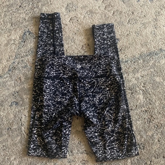 Lululemon Wunder Under FL - Picture 2 of 4